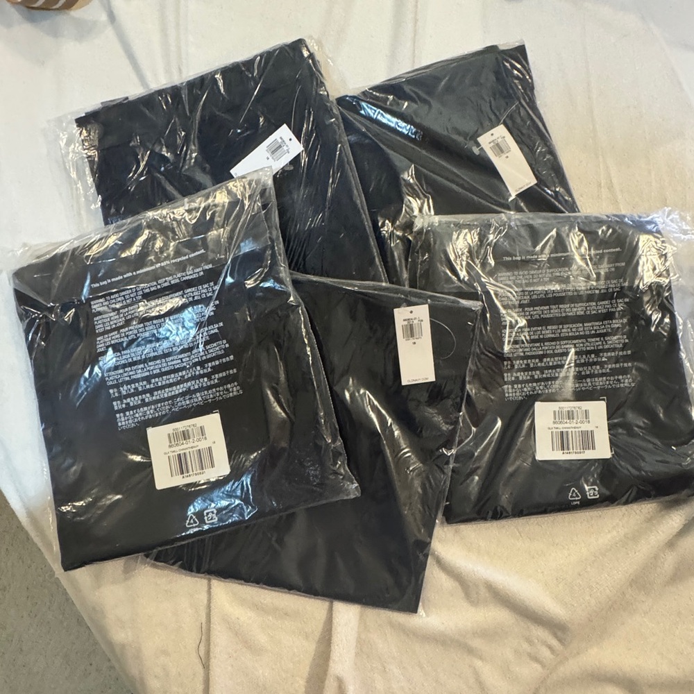 NWT pack of 5, Old Navy boys, navy blue, pants,